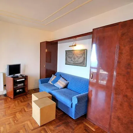 Sleeps 4 Pool Wifi Appartement