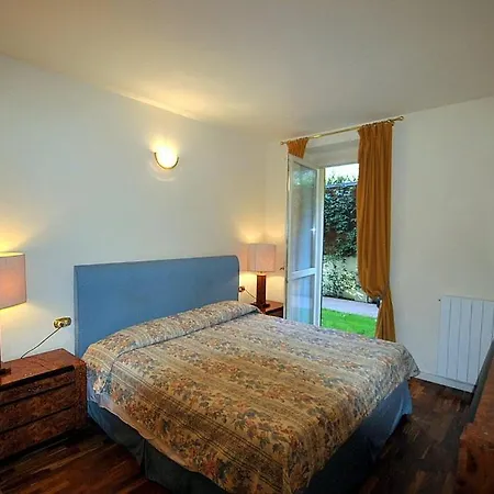 Appartement Sleeps 4 Pool Wifi Meina