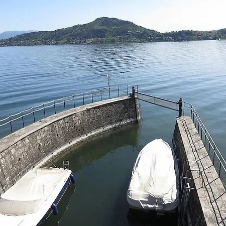 Appartement Sleeps 4 Pool Wifi Meina