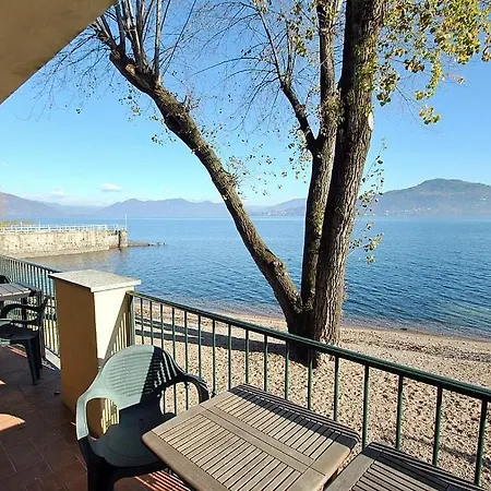 Appartement Sleeps 4 Pool Wifi Meina