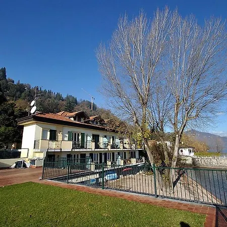 Sleeps 4 Pool Wifi Appartement *
