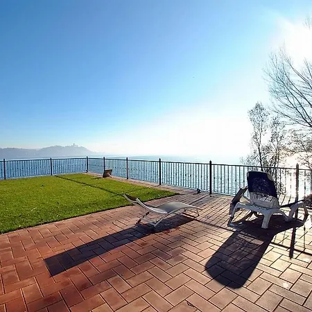 Appartement Sleeps 4 Pool Wifi Meina